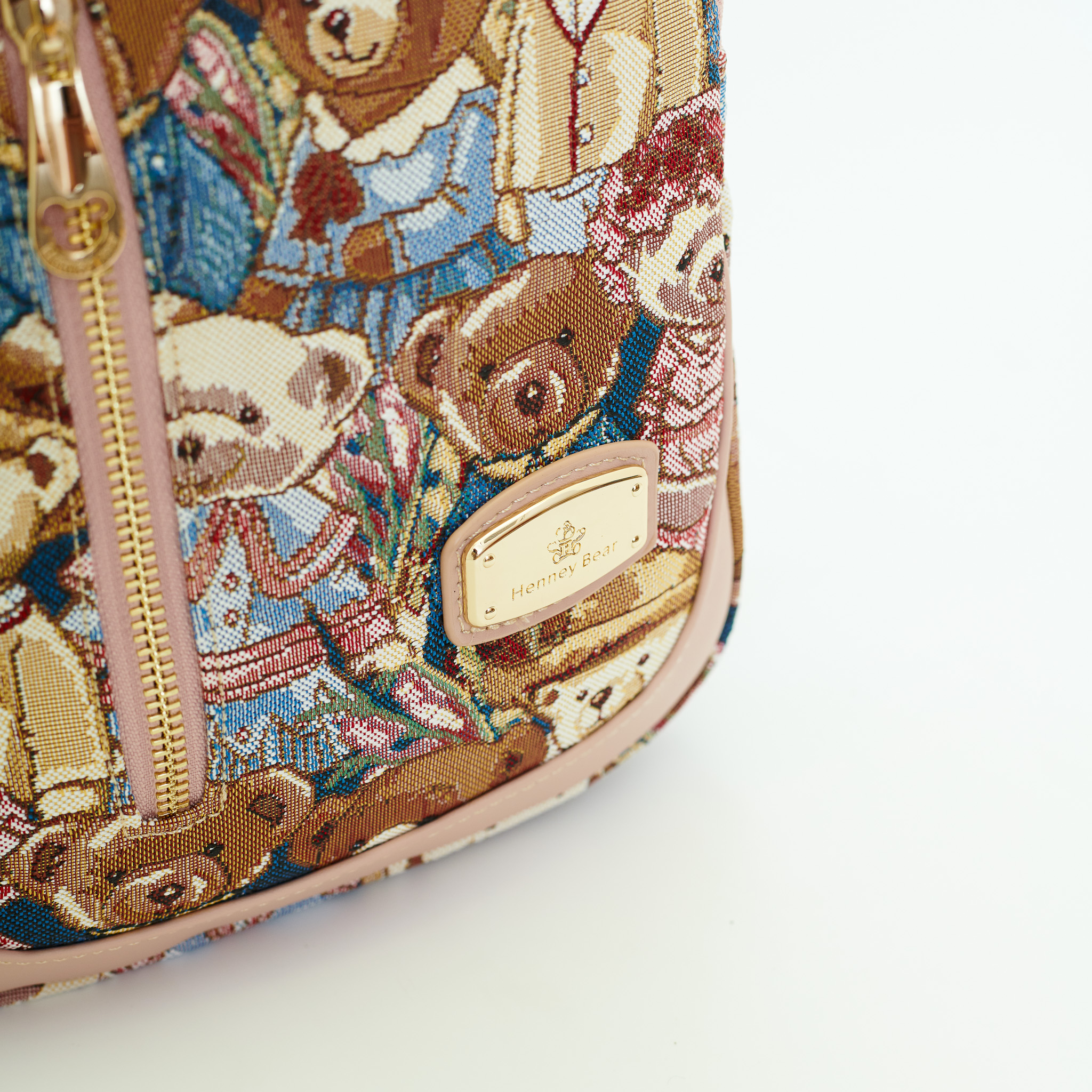 Henney Bear Chest bag H060 (Vincent bear) - Image 11